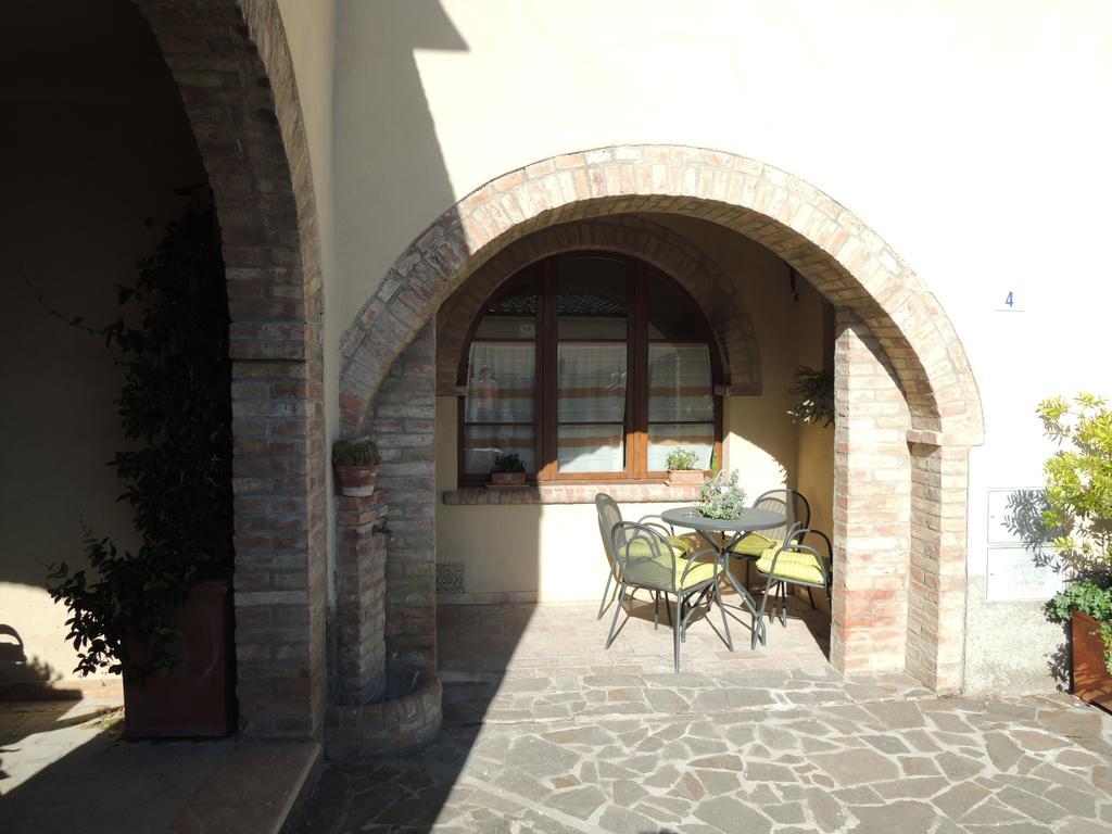 Agriturismo Il Colle シエーナ エクステリア 写真